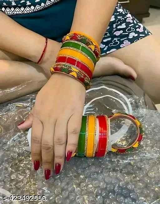 :*Feminine Unique Bracelet & Bangles*