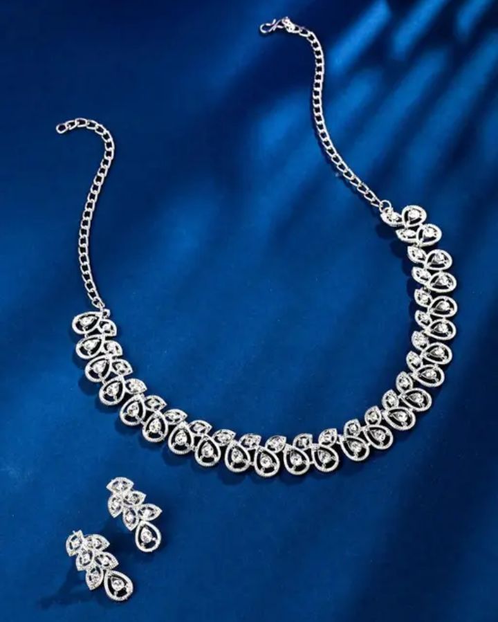 Rhodium Plated Jewellery Set with White Austrian Diamond